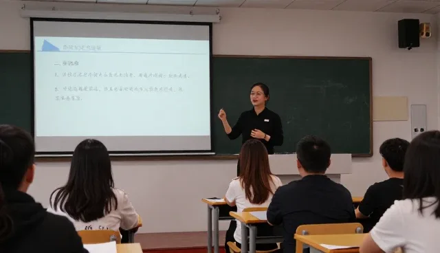 教学场景中师资培训的选型关注点分析